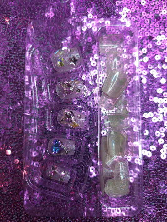 Short Glitter Heart reusable press on nails