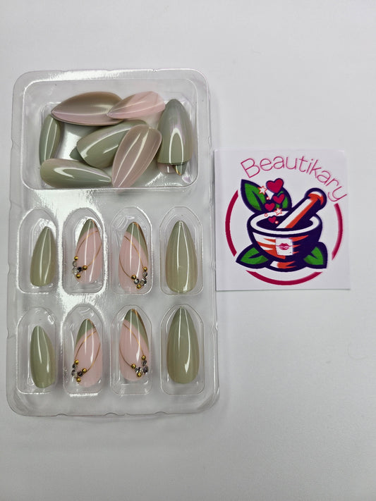 Green with Gold reusable press on nails