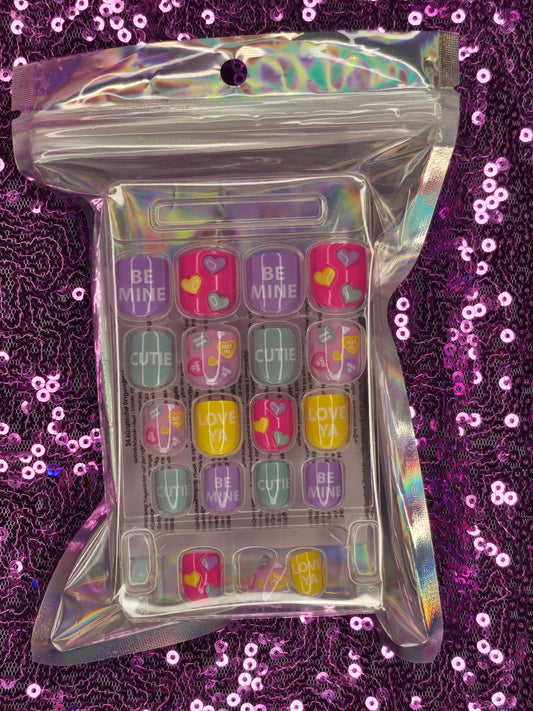 Girl's Press On Nails-XOXO